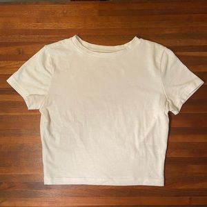 WHITE CROP TOP